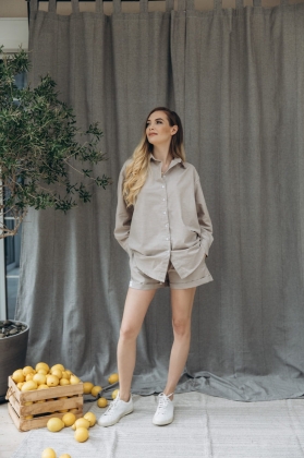 ZESTAW CIĄŻOWY NA UPALNE DNI SZORTY DLA KOBIETY W CIĄŻY.jpg