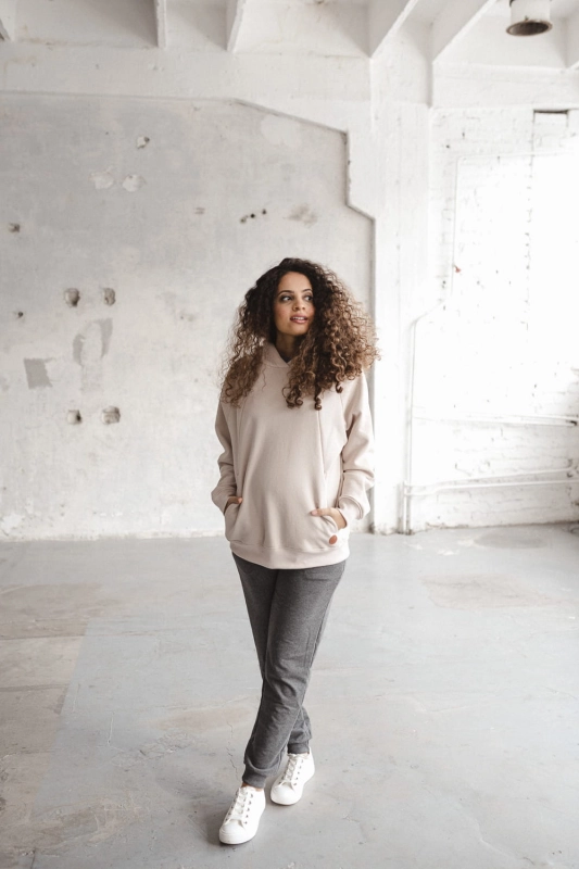 bluza-ciazowa-do-karmienia-motherhood-oversize-jasny-bez-cala-sylwetka.jpg