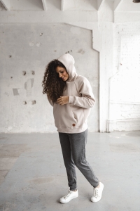 bluza-ciazowa-do-karmienia-motherhood-oversize-jasny-bez-z-brzuszkiem.jpg
