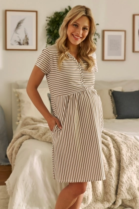 Koszula nocna dla kobiet w ciąży i karmiących w beżowe paseczki 9928